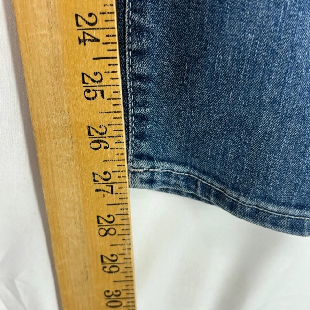 Gap Womens Size 2 Curvy Skinny Jeans Faded Blue Wash Five Pocket Distressed Knee - Picture 7 of 10